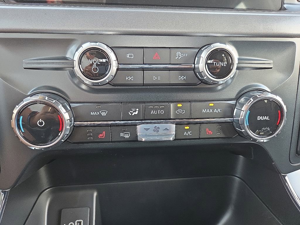 New 2025 Ford F150 XLT w/ Equipment Group 302A MID image 14