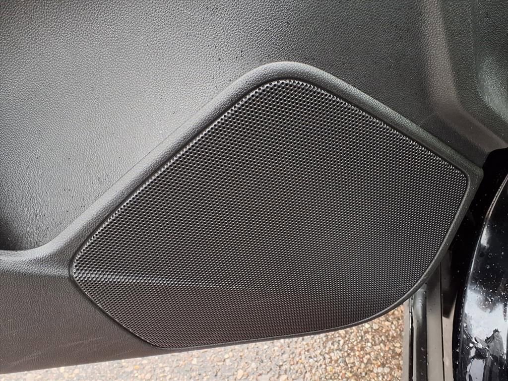 Used 2022 Cadillac XT4 Premium Luxury w/ Enhanced Visibility Package image 16