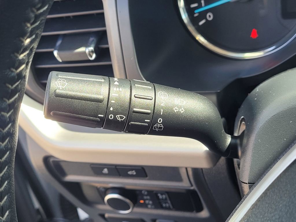 Used 2024 Ford Expedition XLT image 17