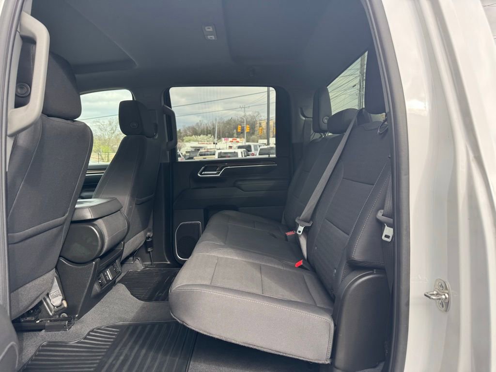 Used 2025 Chevrolet Silverado 2500 LT w/ Convenience Package image 25