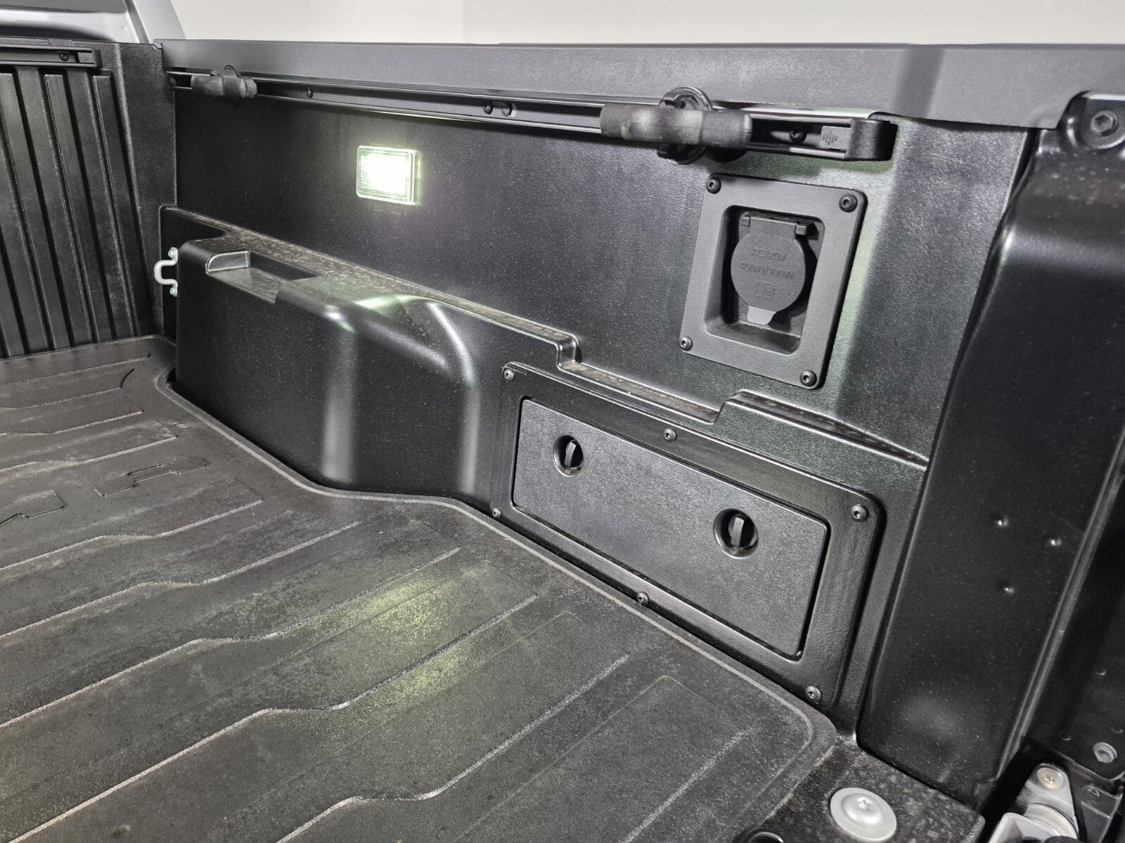 New 2025 Toyota Tacoma TRD Sport image 16