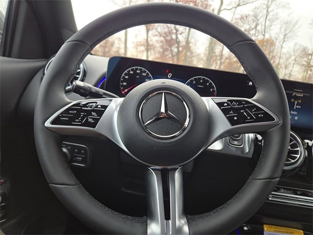 New 2026 Mercedes-Benz GLB 250 4MATIC image 17