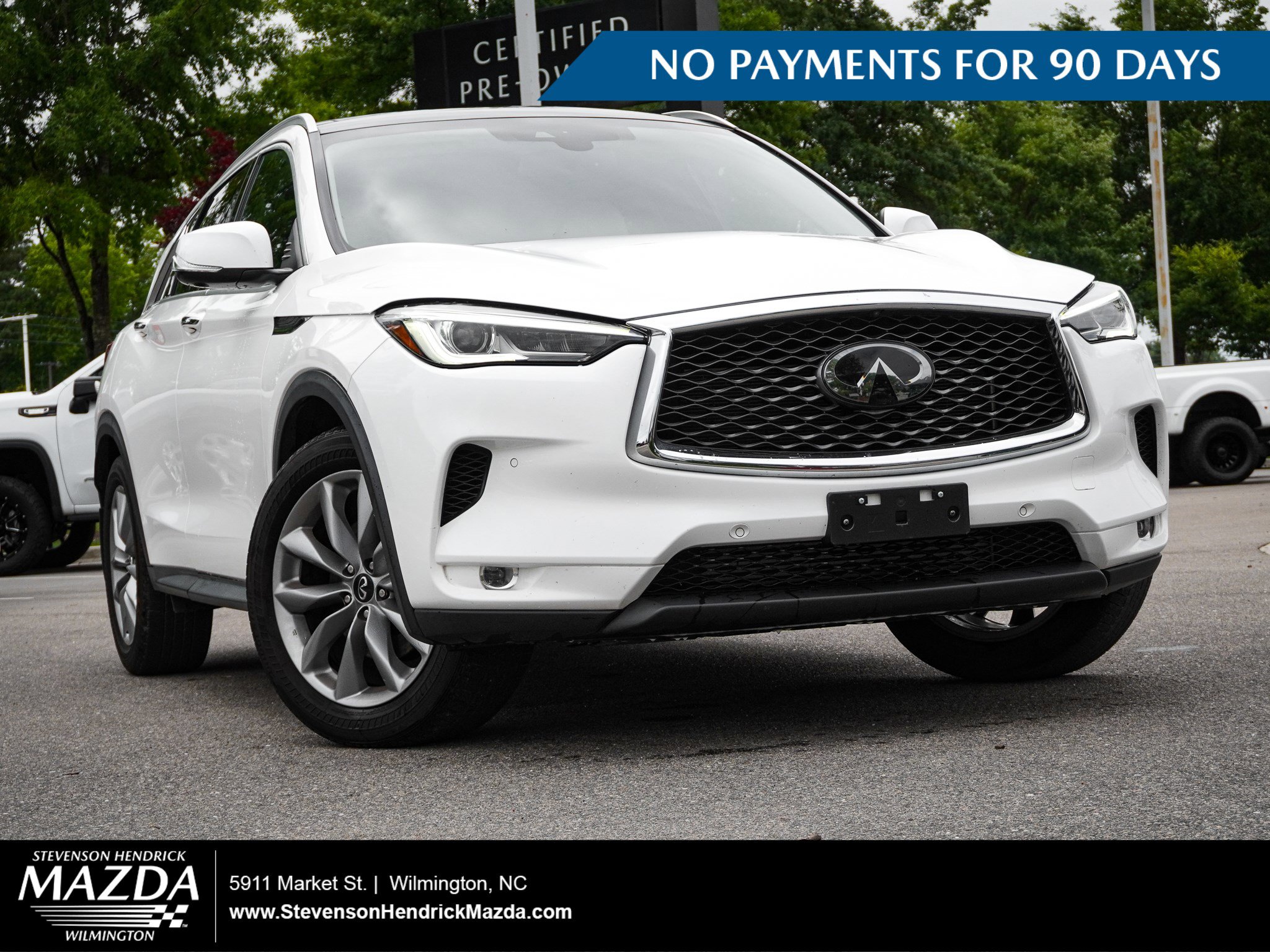 Used 2021 INFINITI QX50 Essential w/ Cargo Package FWD image 1