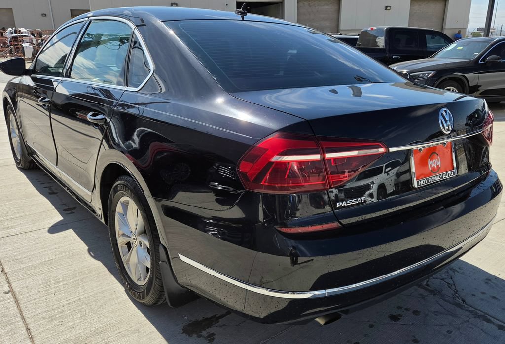 Used 2017 Volkswagen Passat 1.8T S FWD image 7