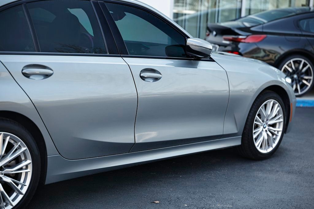 Used 2023 BMW 330i xDrive 330i xDrive w/ Driving Assistance Package image 8