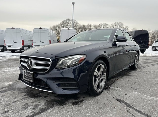 Used 2018 Mercedes-Benz E 300 4MATIC image 3