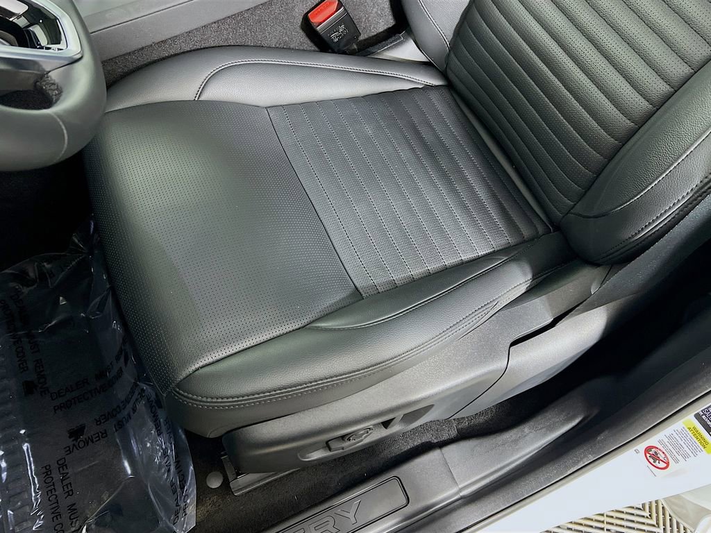 Certified 2025 Land Rover Discovery Sport S image 20