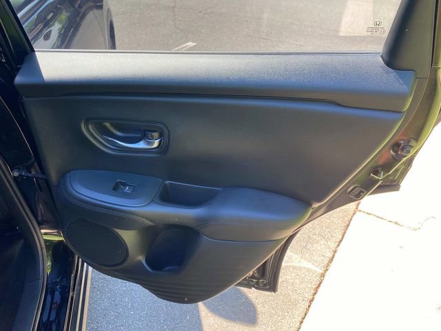 Used 2023 Honda HR-V LX image 33