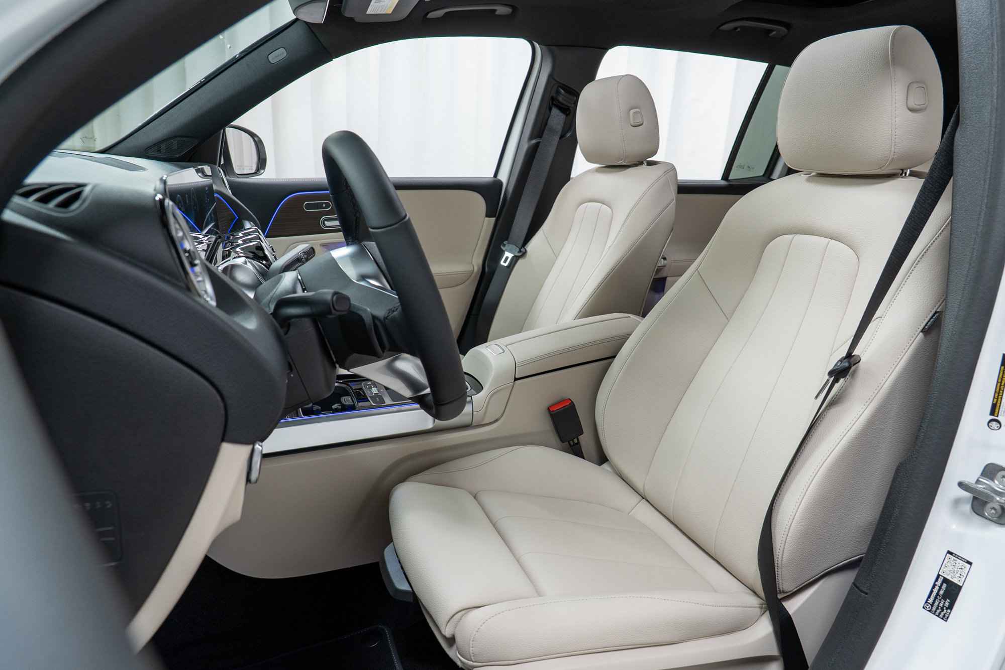 New 2026 Mercedes-Benz GLB 250 4MATIC image 13