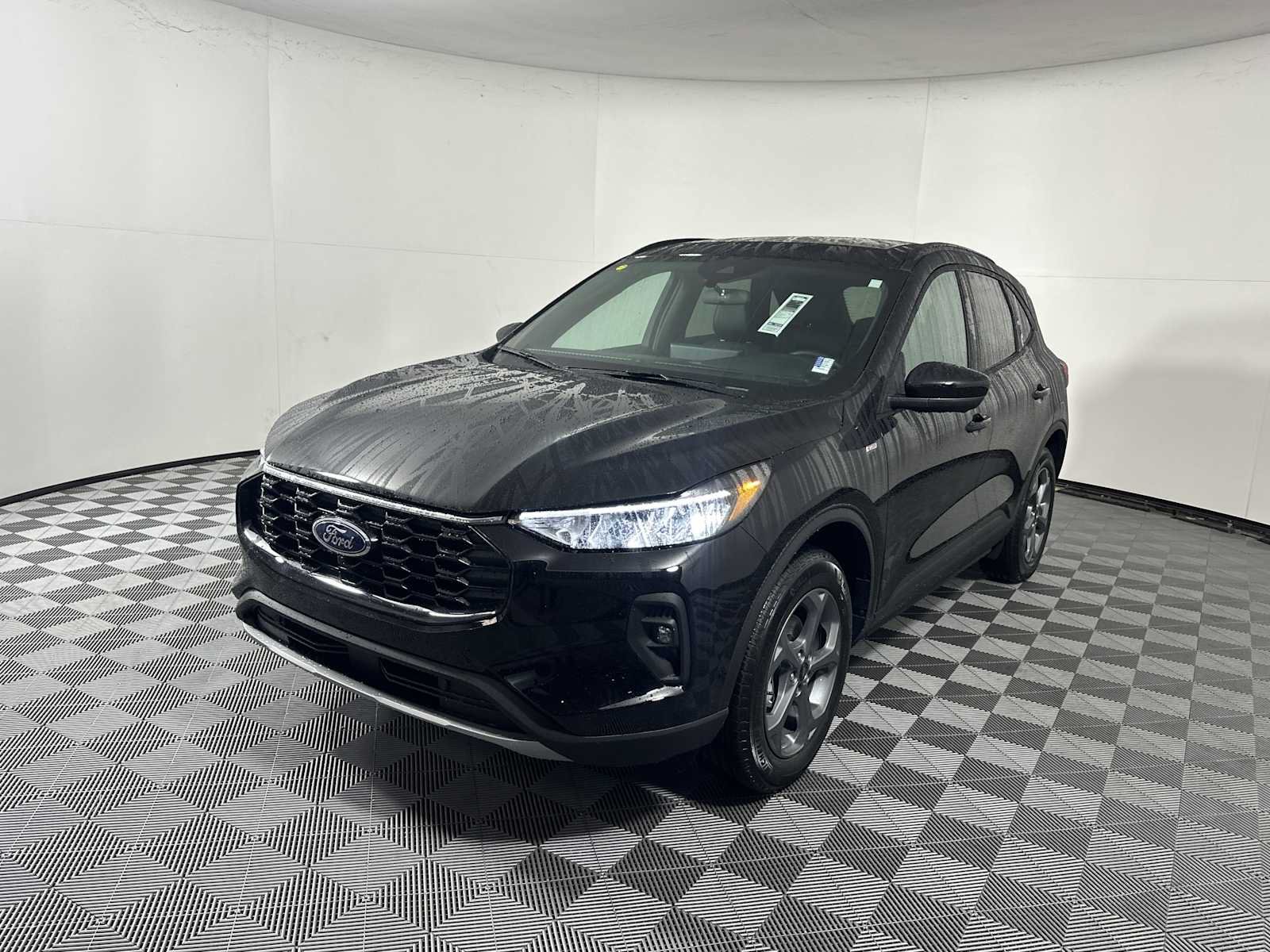 New 2026 Ford Escape ST-Line Select w/ Tech Pack #2 AWD/4WD image 3