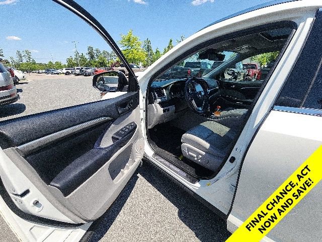 Used 2019 Toyota Highlander Limited AWD/4WD image 21