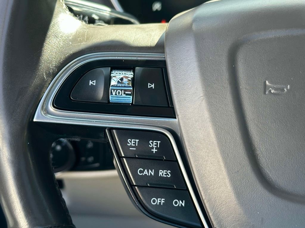 Used 2020 Lincoln Nautilus Reserve image 32