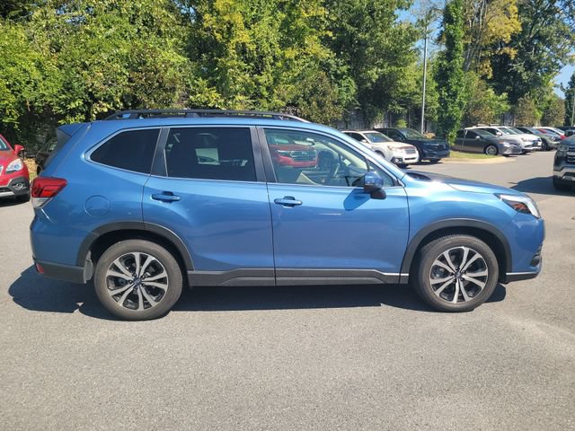 Used 2023 Subaru Forester Limited AWD/4WD image 2