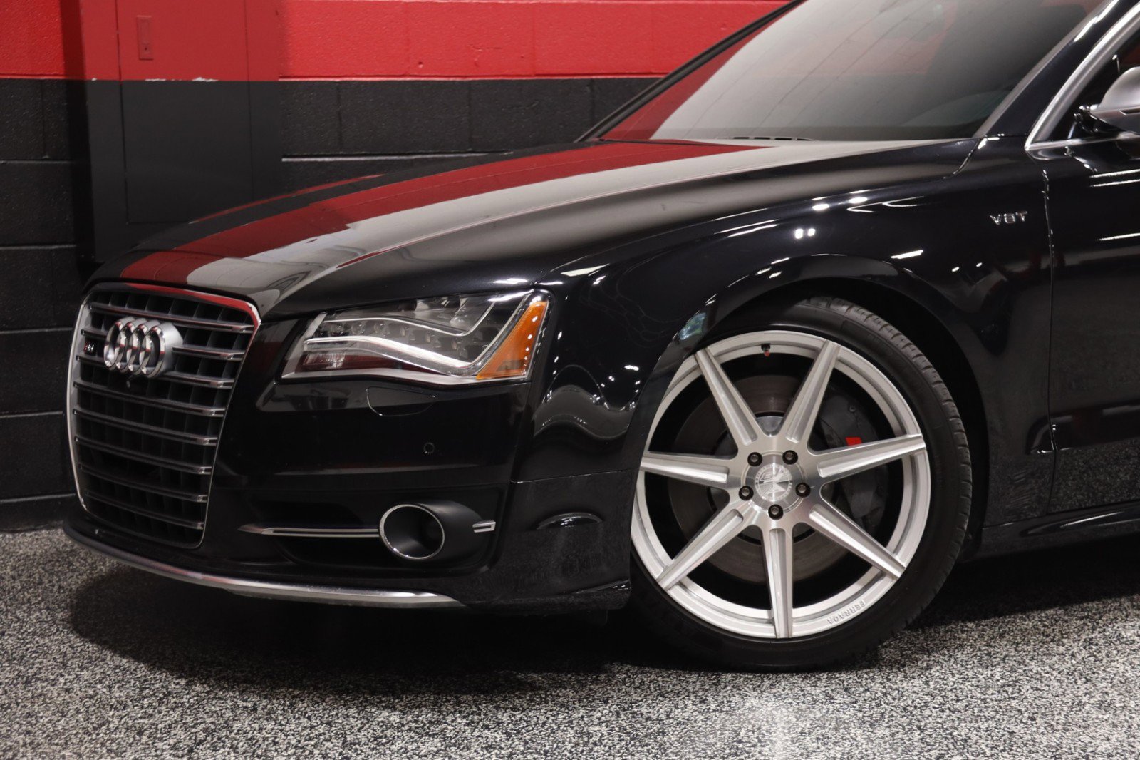 Used 2014 Audi S8 AWD/4WD image 14
