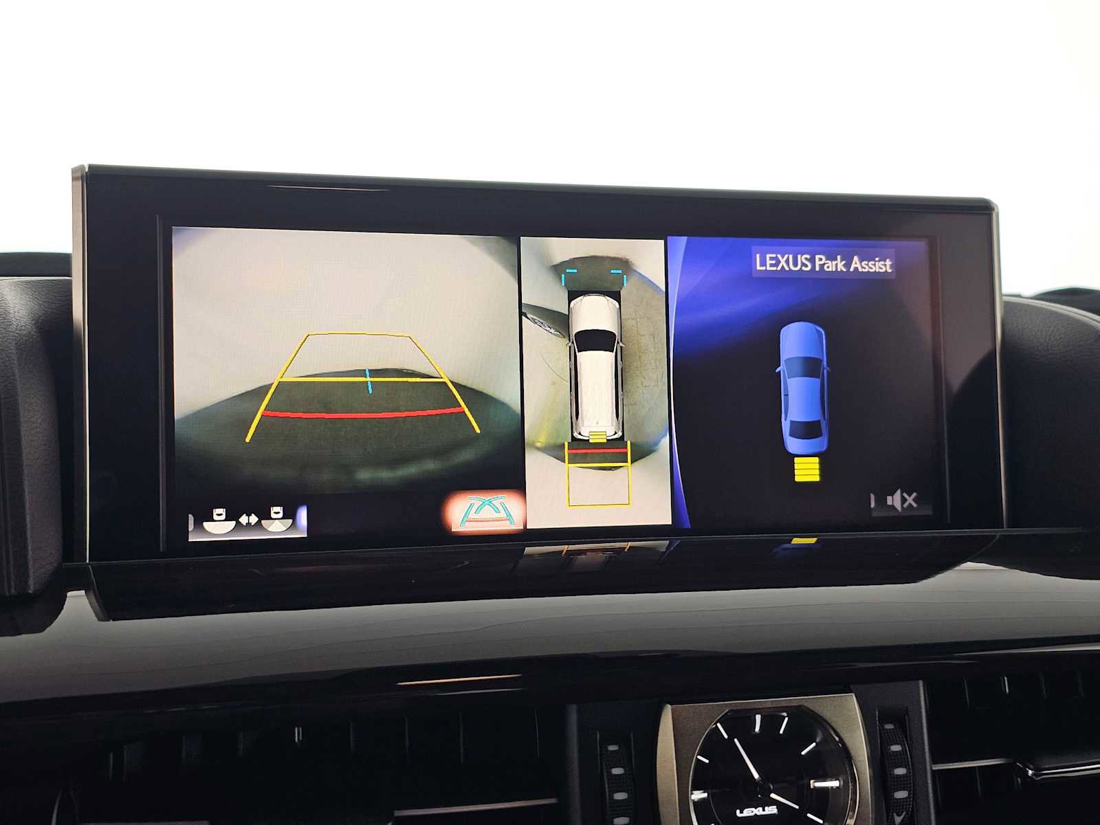 Used 2018 Lexus LX 570 4WD w/ Luxury Package image 29