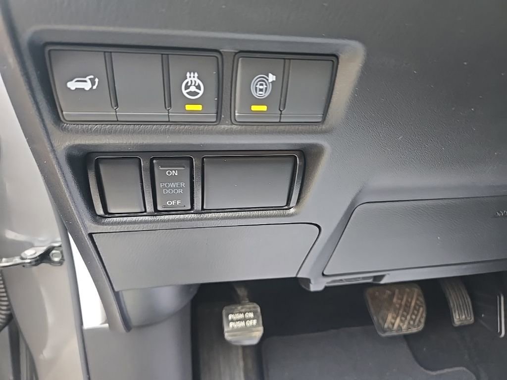 Used 2024 Nissan Armada SL w/ Captain's Chairs Package image 15