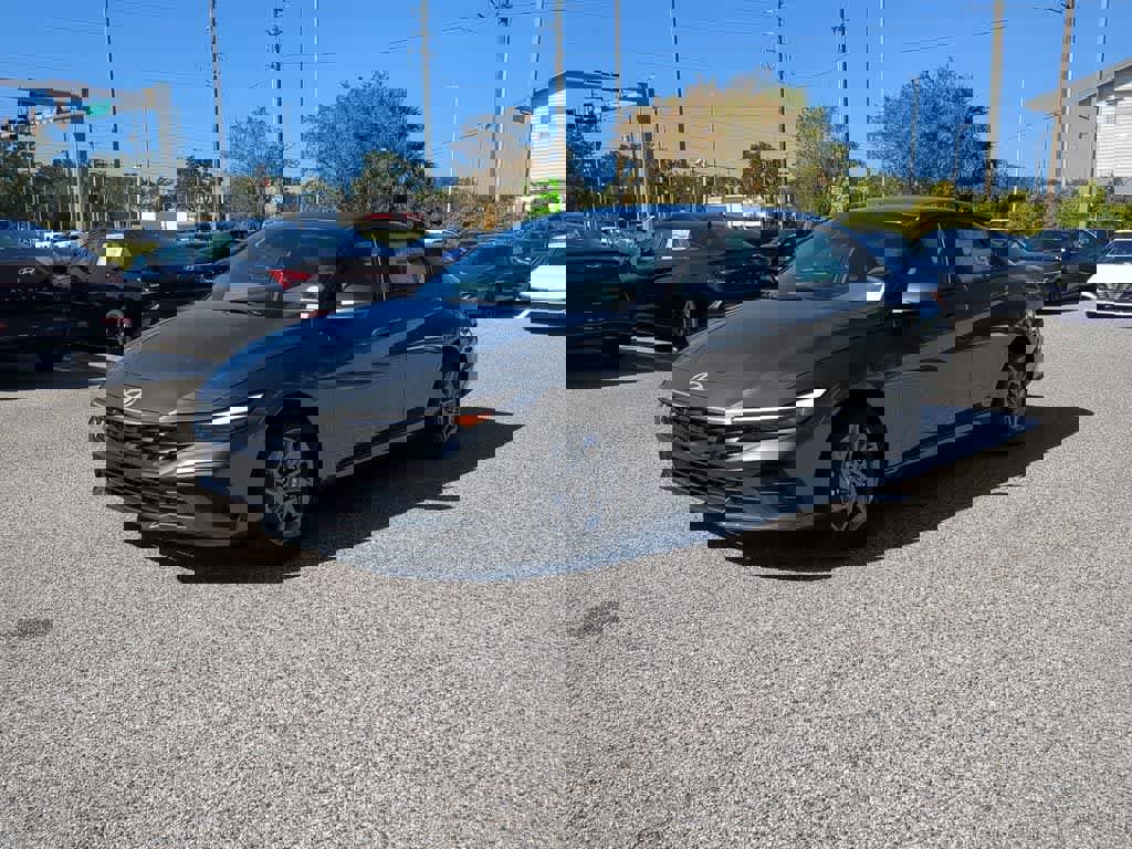 New 2026 Hyundai Elantra Blue image 2