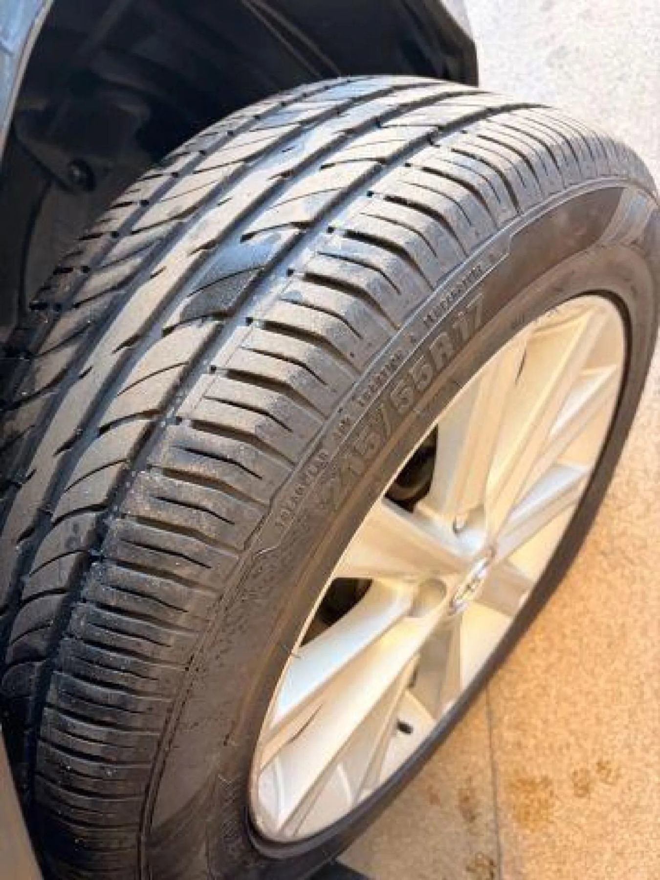 Used 2013 Toyota Camry XLE image 38