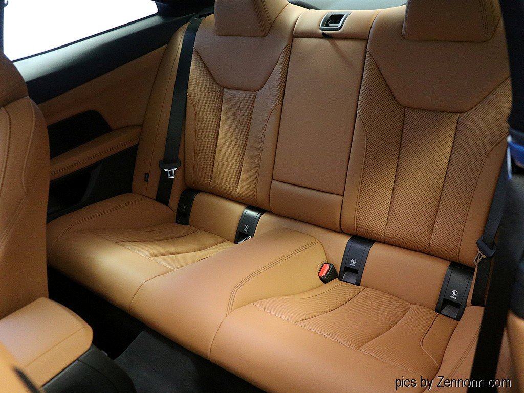 Used 2025 BMW 430i xDrive Coupe w/ Premium Package image 12