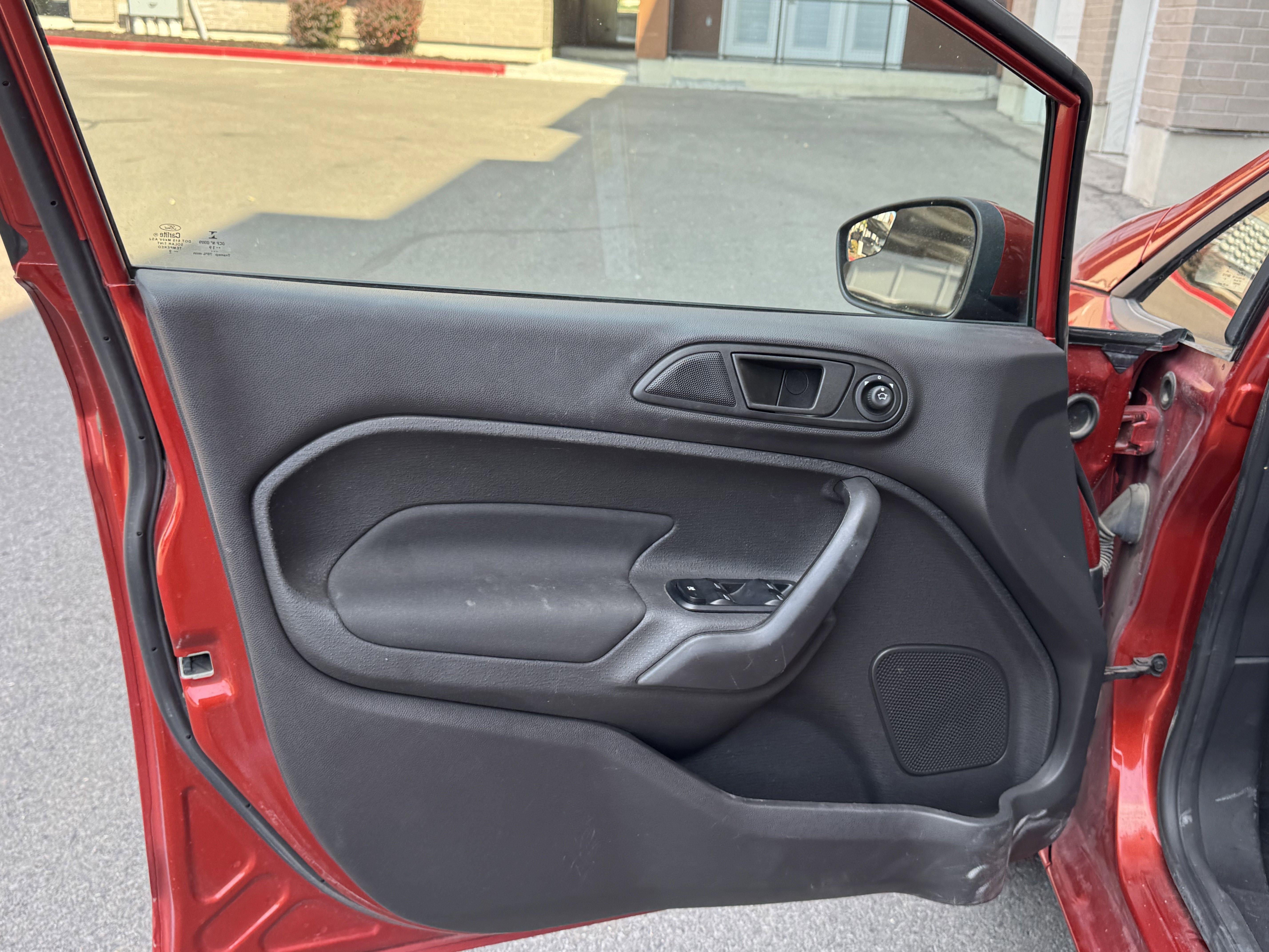 Used 2019 Ford Fiesta SE image 15
