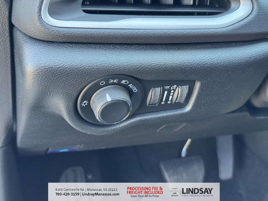 New 2027 Chrysler Pacifica LX FWD image 27