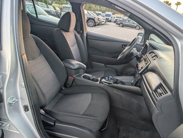 Used 2019 Nissan Leaf SV w/ SV Technology Package image 16