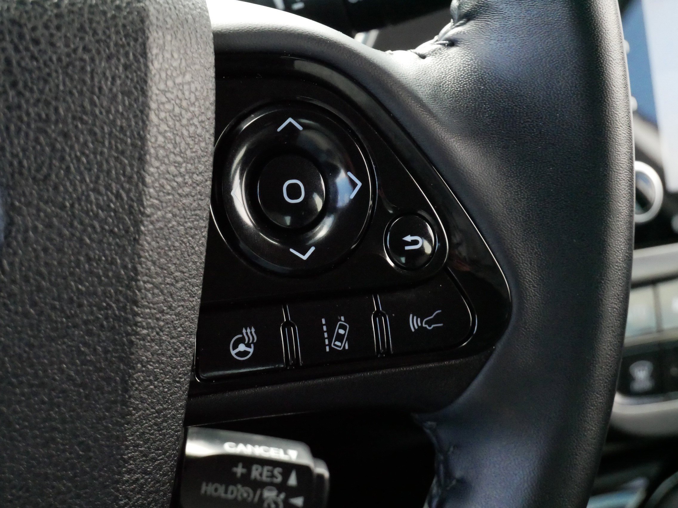 Used 2021 Toyota Prius image 26