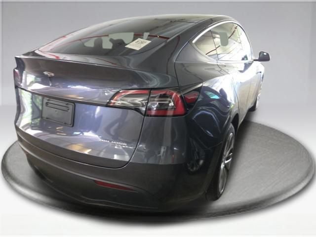 Used 2023 Tesla Model Y Long Range AWD/4WD image 5