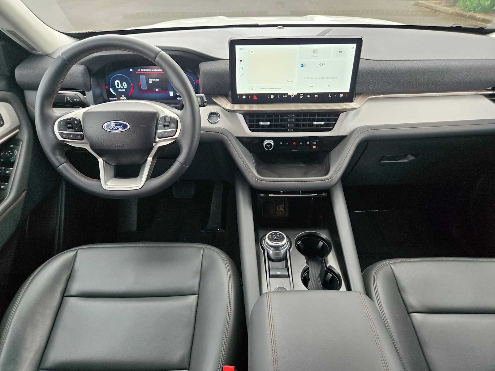 Used 2025 Ford Explorer Active w/ Active Comfort Package RWD image 20