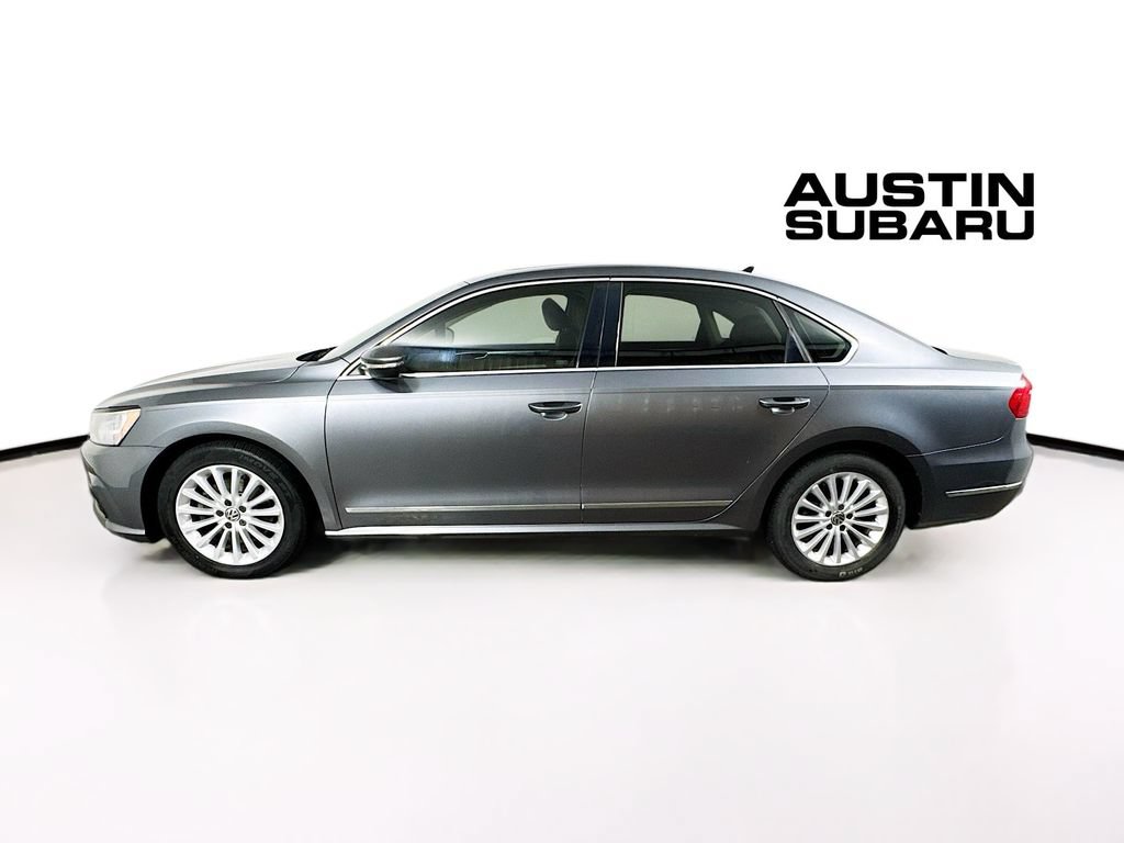Used 2016 Volkswagen Passat 1.8T SE FWD image 4