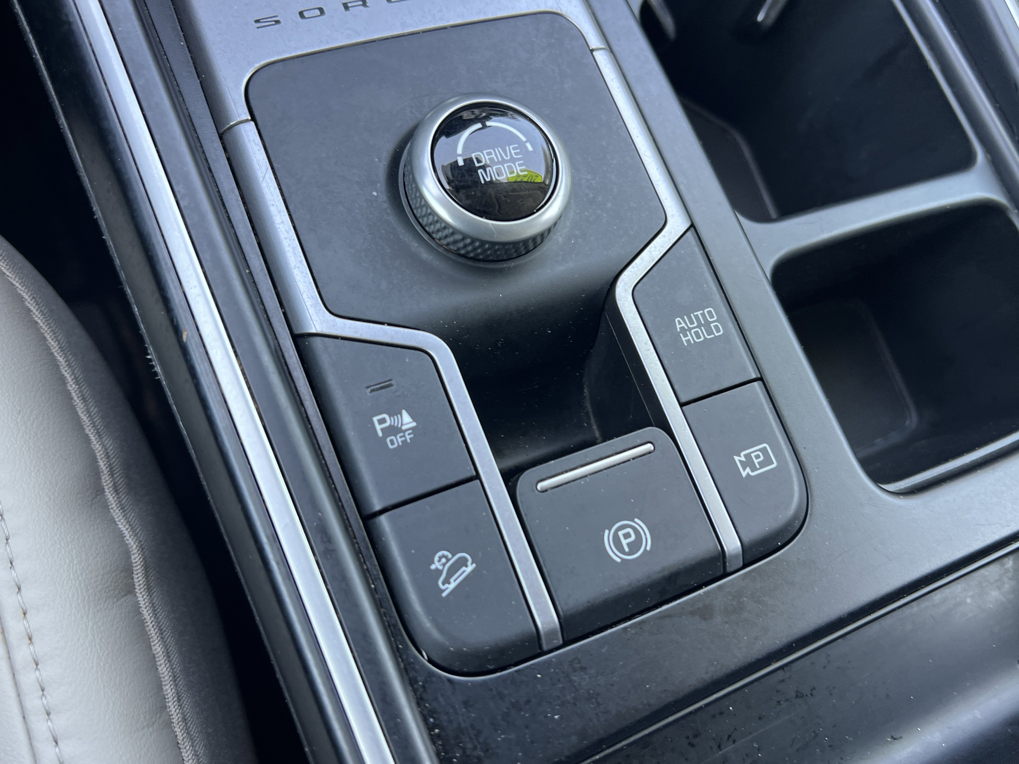 Used 2022 Kia Sorento S image 34