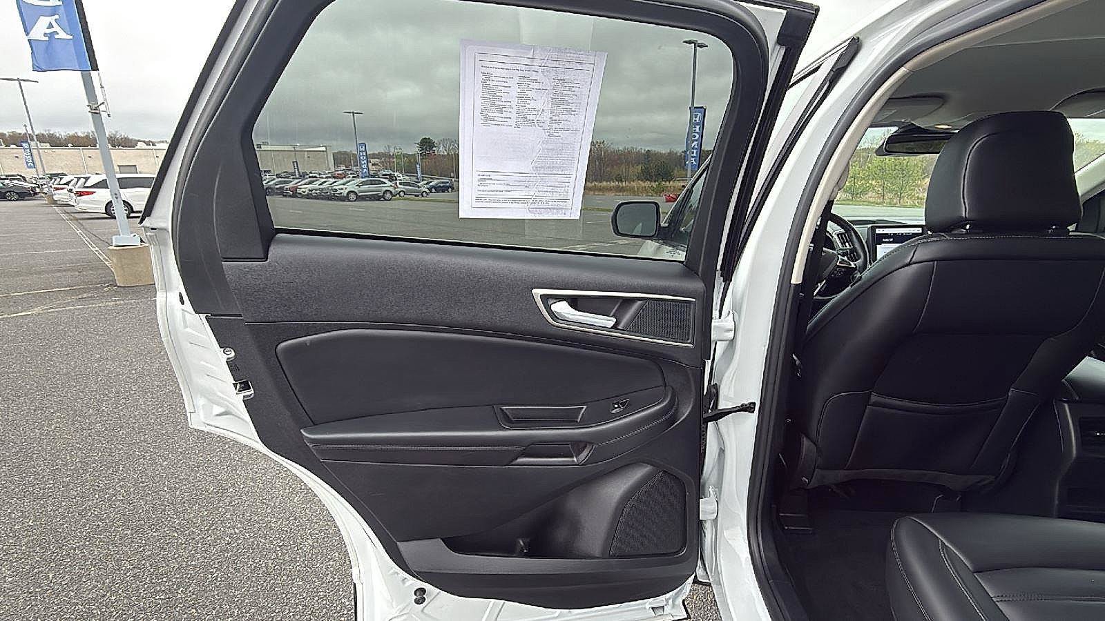 Used 2024 Ford Edge SEL AWD/4WD image 21
