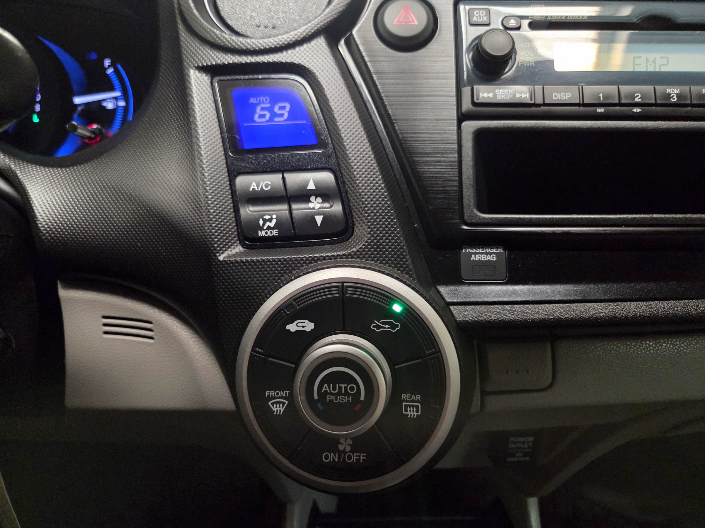 Used 2012 Honda Insight image 25