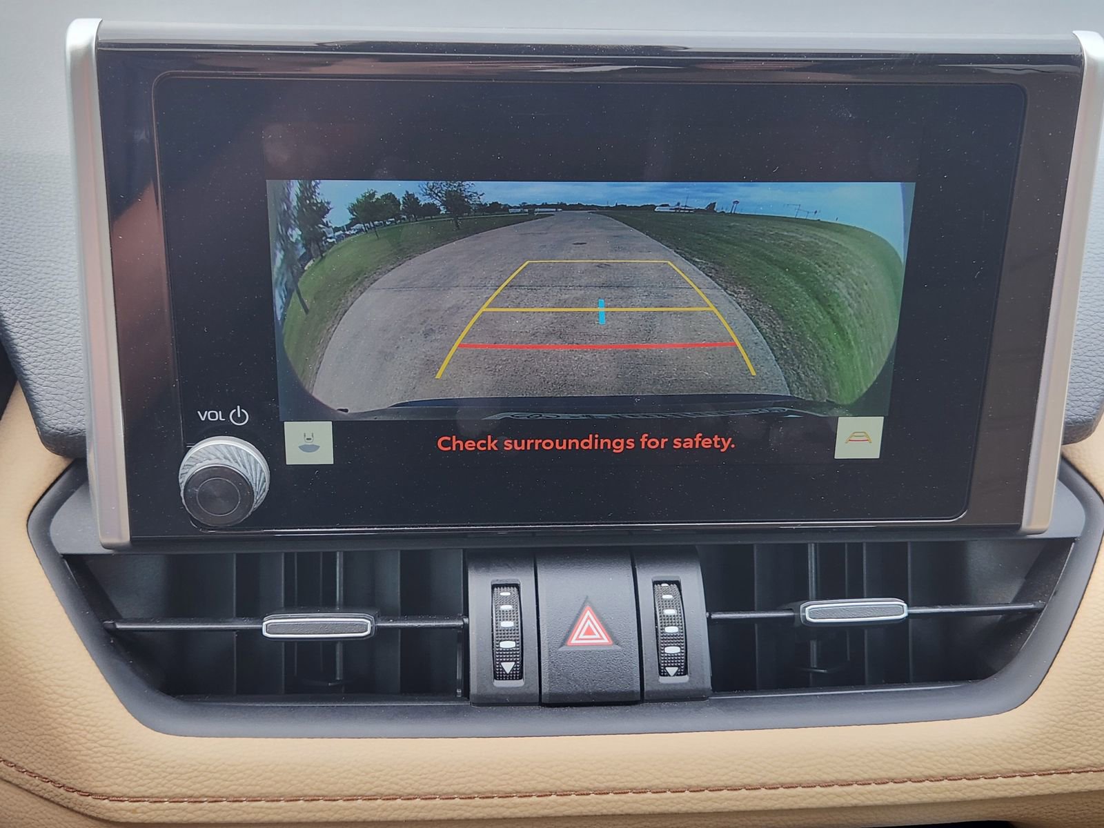 Used 2025 Toyota RAV4 XLE Premium FWD image 22