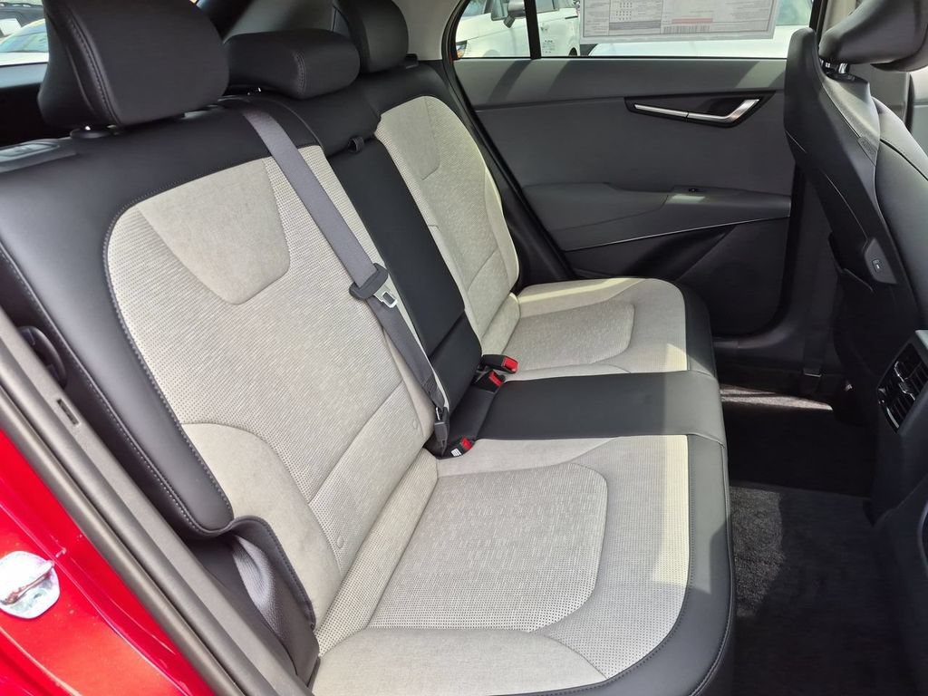 New 2026 Kia Niro FWD image 28