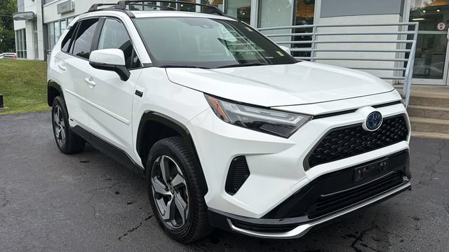 Used 2023 Toyota RAV4 SE w/ Weather & Moonroof Package AWD/4WD image 3