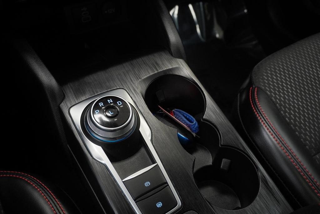 Used 2025 Ford Escape ST-Line Elite image 37