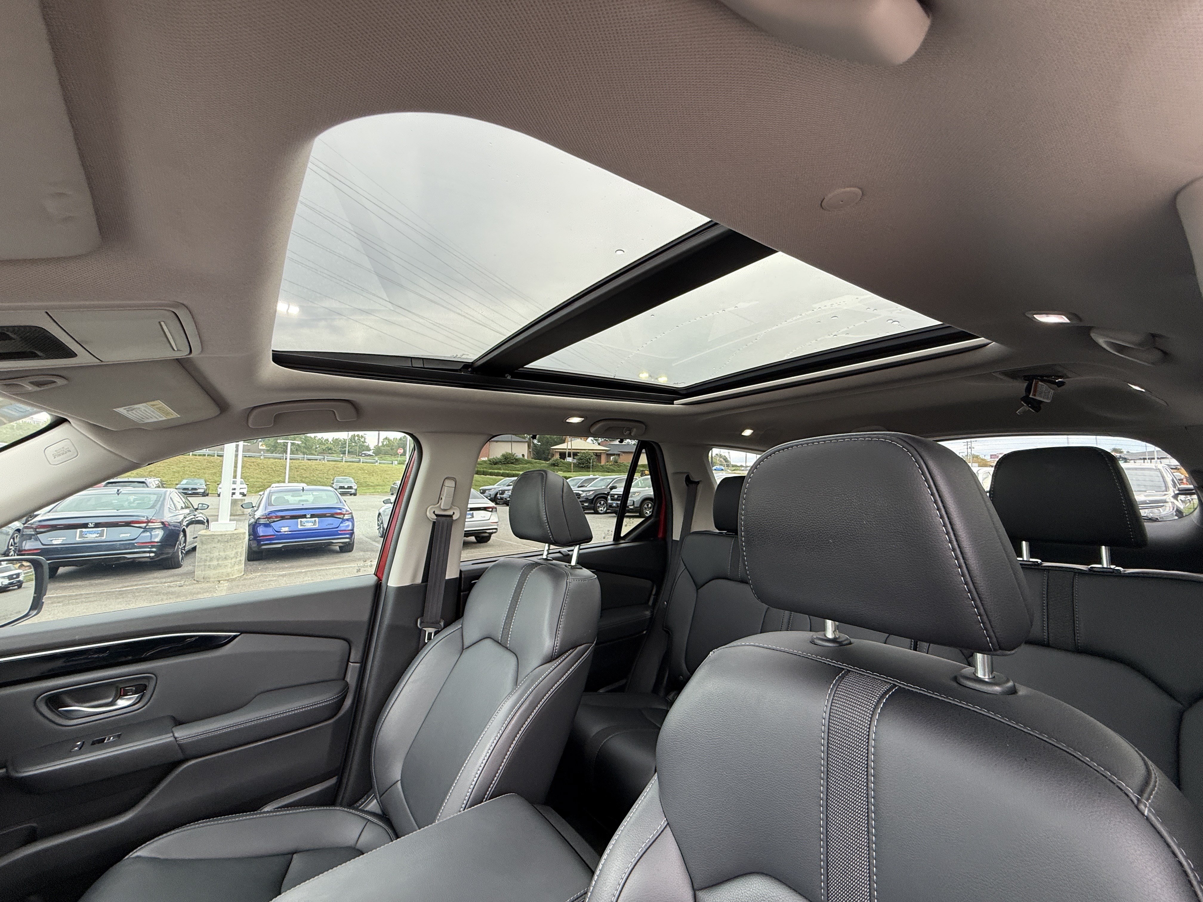 Certified 2024 Honda Pilot Touring image 28