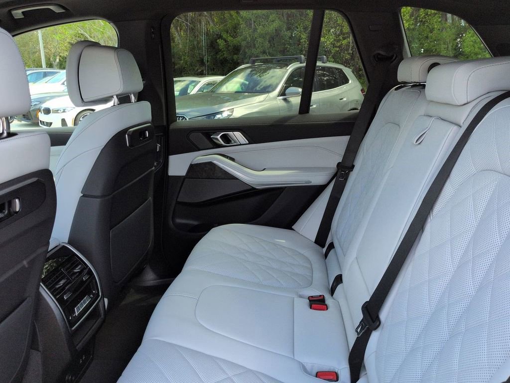 New 2026 BMW X5 sDrive40i w/ Climate Comfort Package image 14