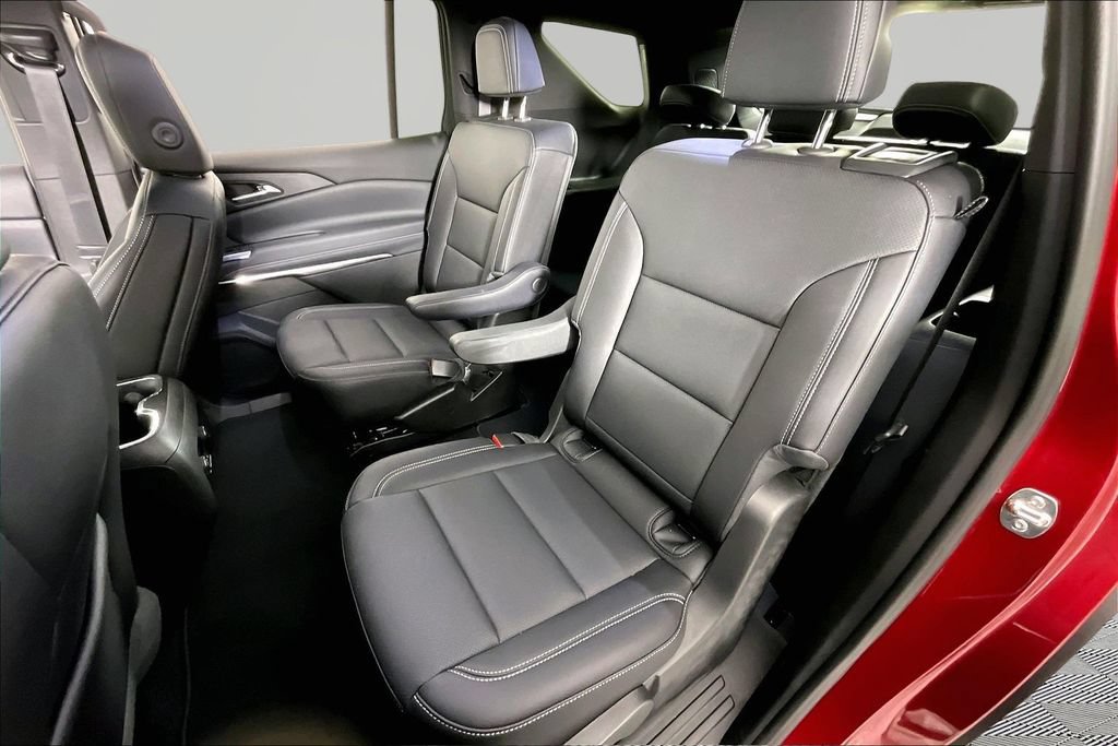Certified 2026 Chevrolet Traverse LT w/ Driver Confidence Package FWD image 20