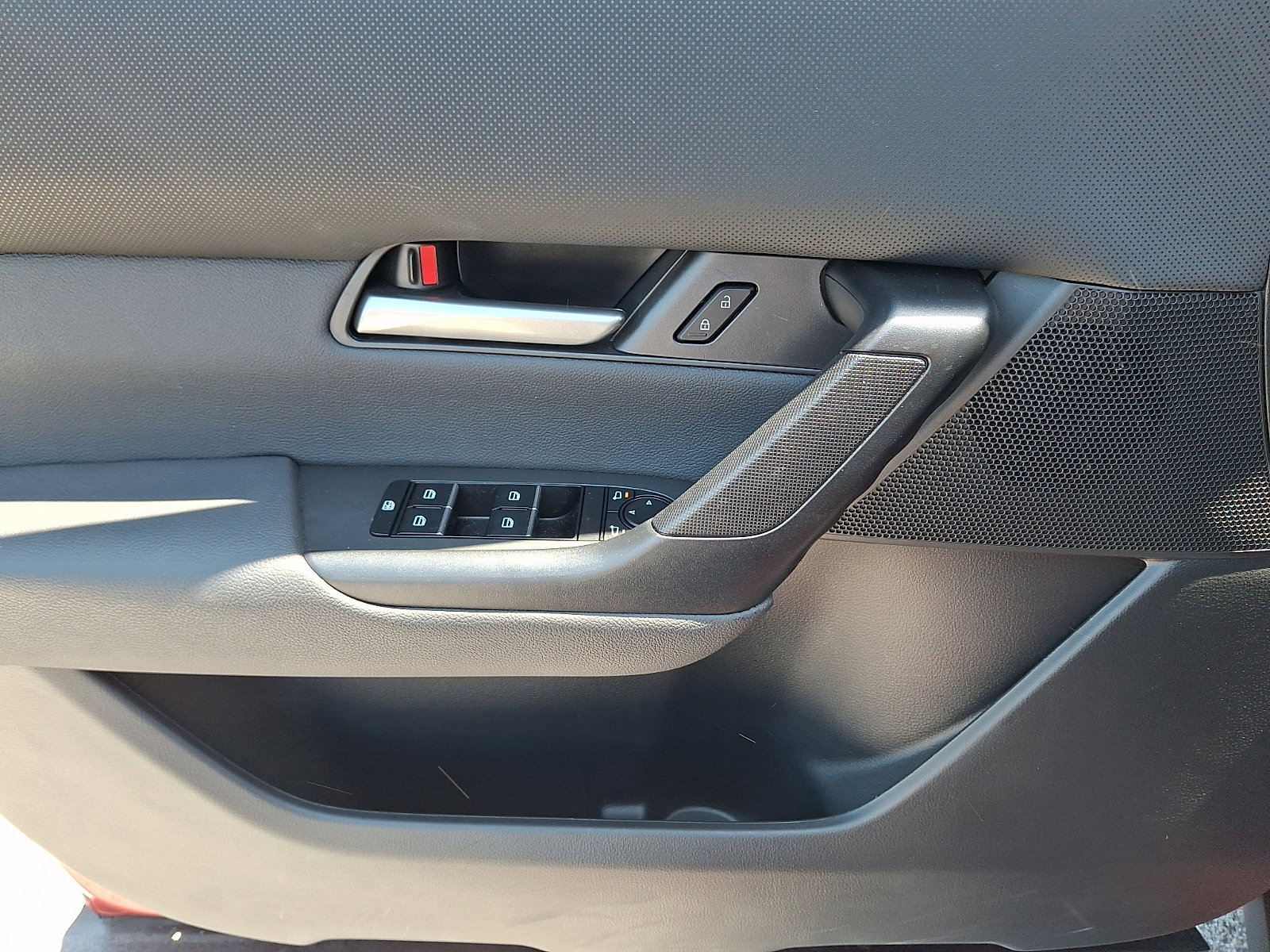 Used 2025 MAZDA CX-50 AWD 2.5 S w/ Accent Package image 13