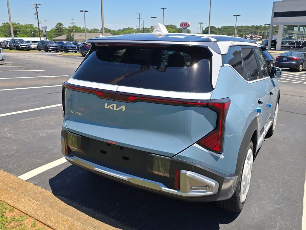 New 2027 Kia Seltos S FWD image 10