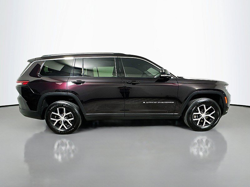 Used 2023 Jeep Grand Cherokee L Limited AWD/4WD image 8