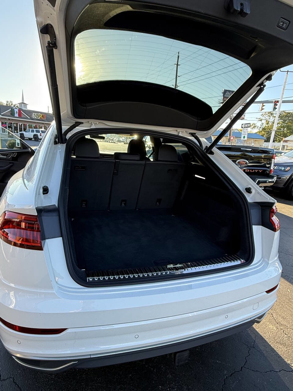 Used 2019 Audi Q8 Premium w/ Convenience Package image 15