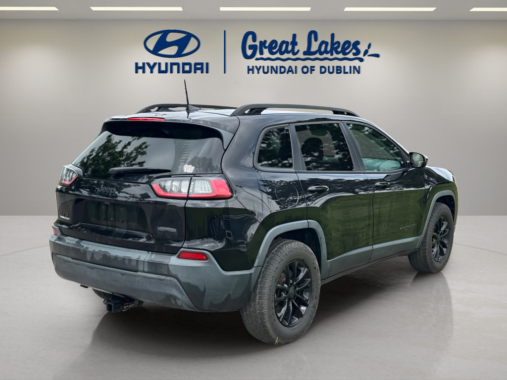 Used 2020 Jeep Cherokee Latitude w/ Cold Weather Group AWD/4WD image 5