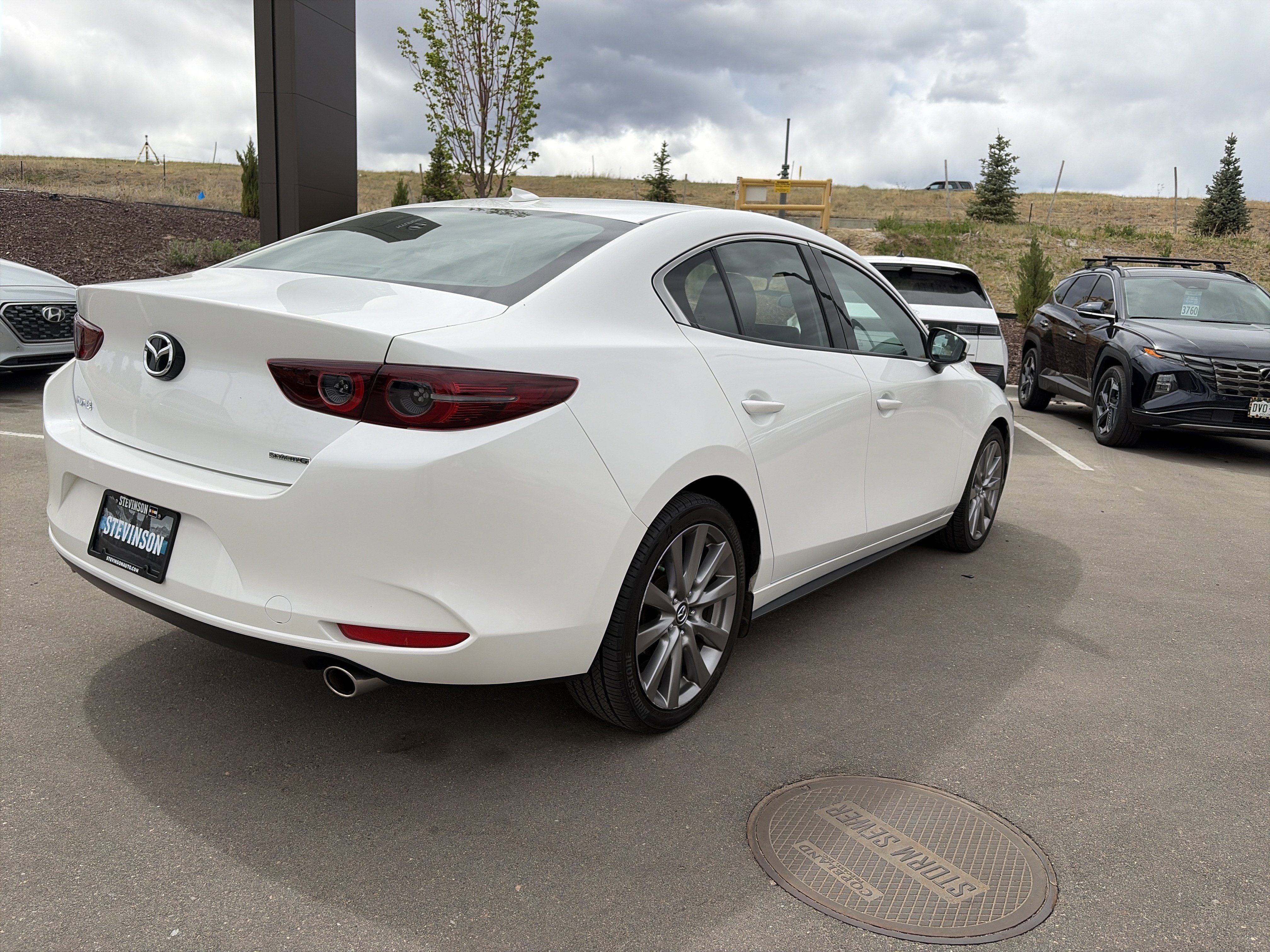 Used 2019 MAZDA MAZDA3 Sedan w/ Premium Package image 4