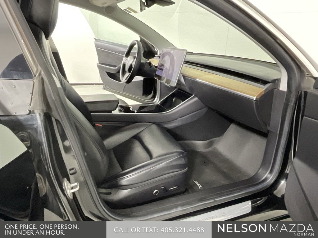 Used 2019 Tesla Model 3 Standard Range Plus image 14