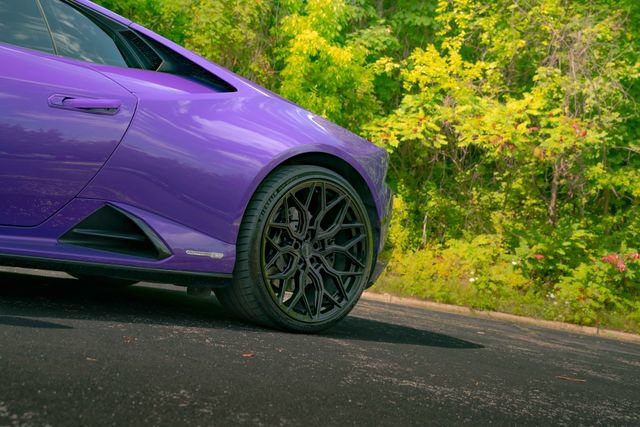 Used 2021 Lamborghini Huracan EVO RWD image 34