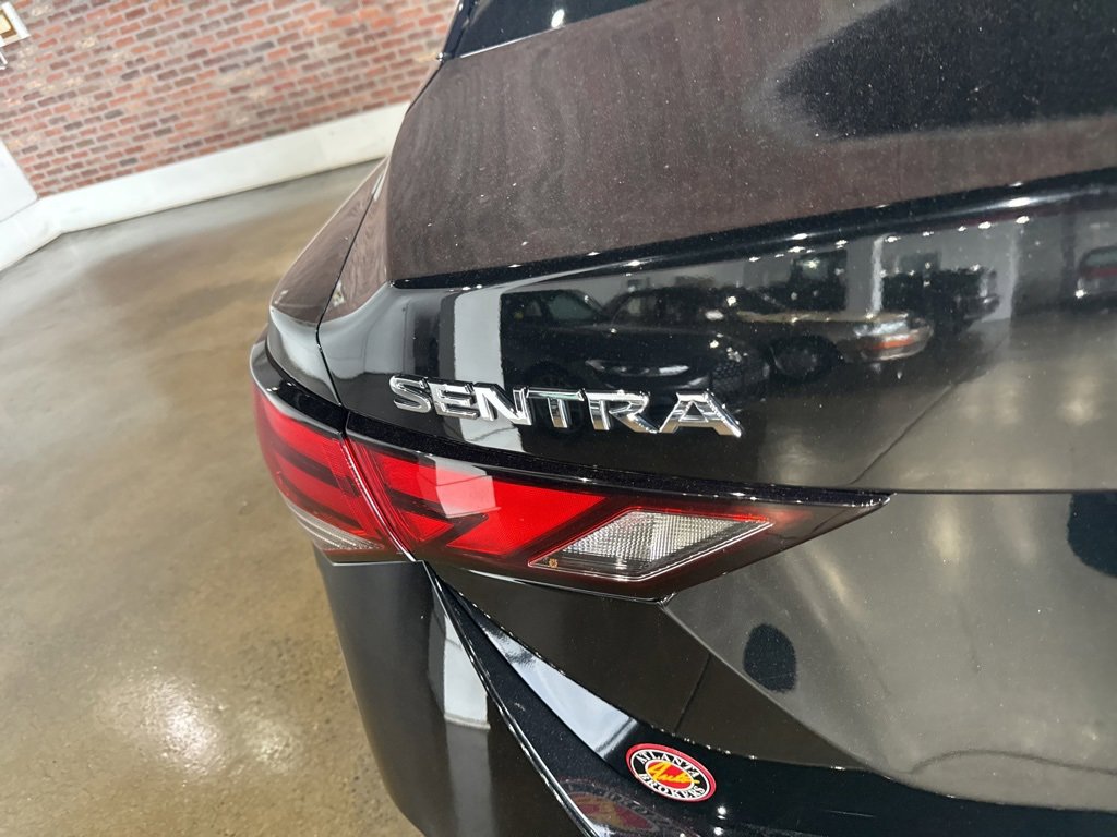 Used 2021 Nissan Sentra SV image 18