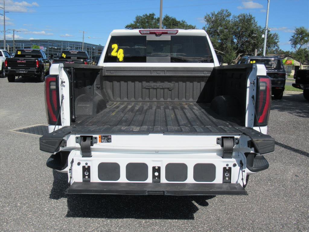 Used 2024 GMC Sierra 2500 AT4 w/ AT4 Premium Plus Package image 6